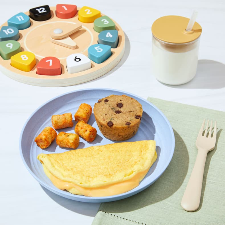 Cheesy Omelet with Banana Chip Muffin & Tots